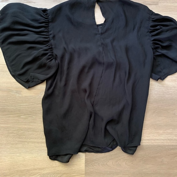 H&M black blouse - Picture 2 of 4